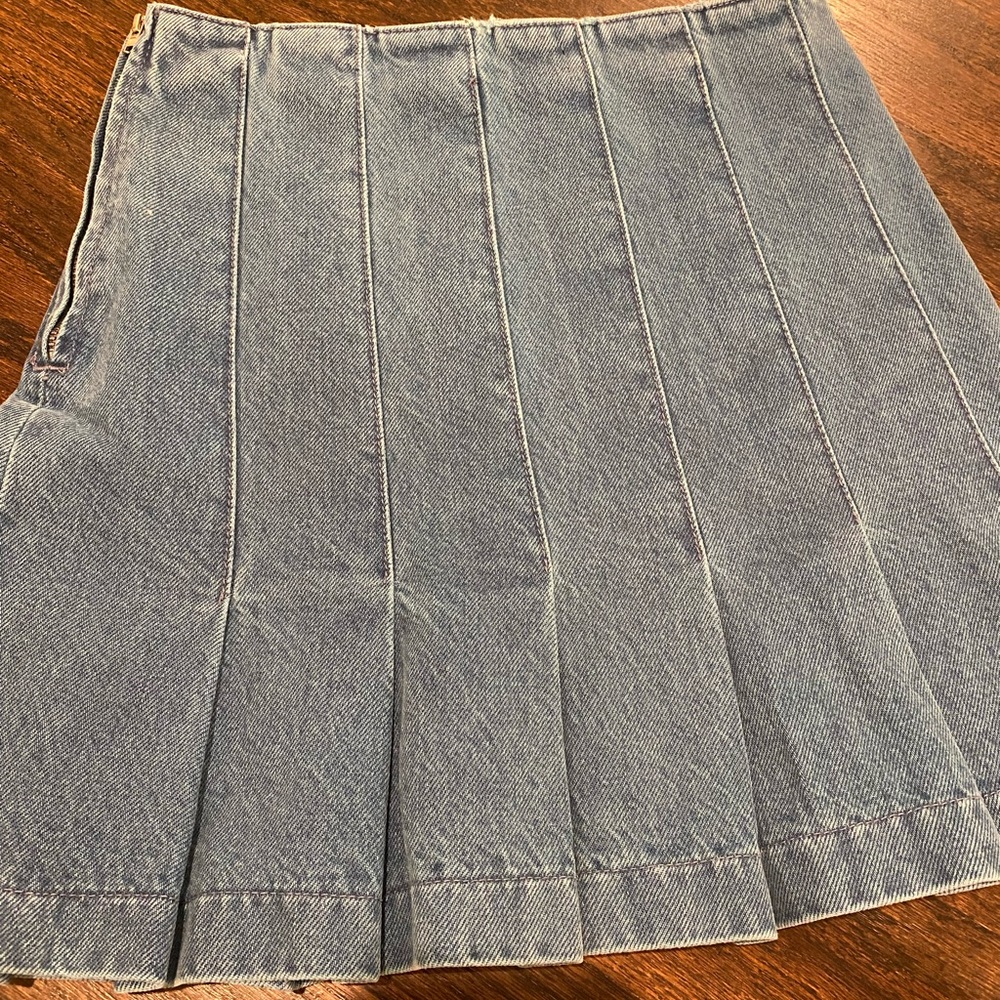 Zara mini blue denim pleated skirt